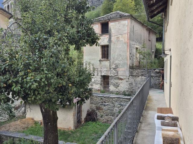Rustico in vendita a Gaby-Chef Lieu (capoluogo), Gaby
