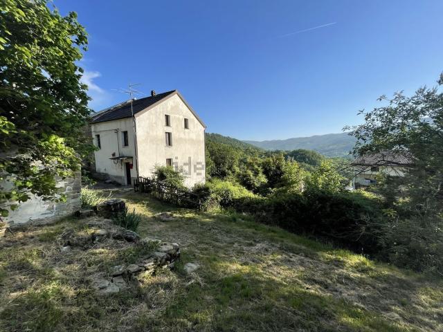 Rustico in vendita a Bardi, Reggio Emilia