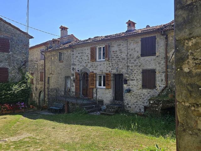 Rustico in vendita a Unione dei comuni Media Valle del Serchio, San Gemignano