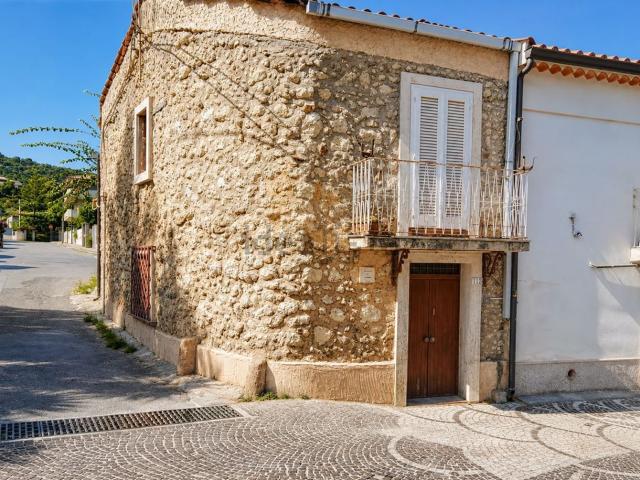 Rustico in vendita a Calabria, Vibo Valentia