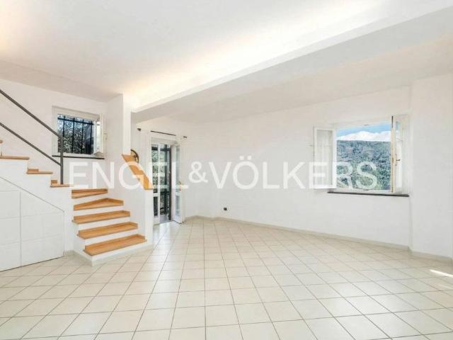 Villa Indipendente in vendita a Santa Giulia, Lavagna