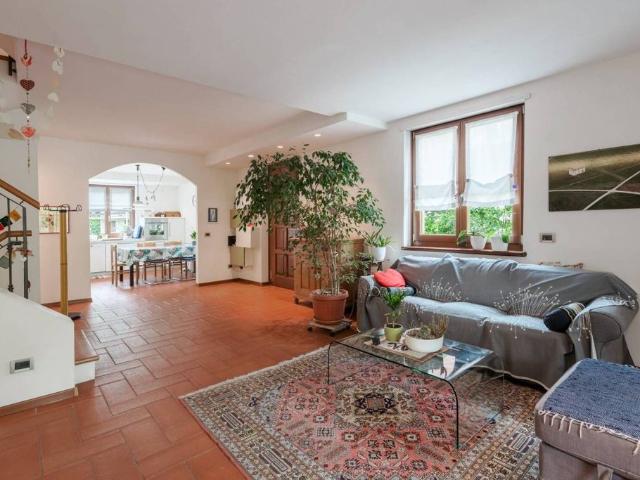 Villa Indipendente in vendita a Territorio Val d'Adige, Trento