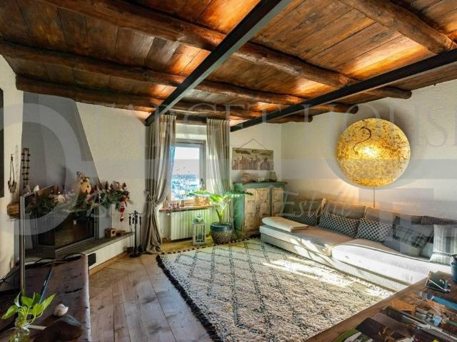 Villa Indipendente in vendita a Carcano, Albavilla