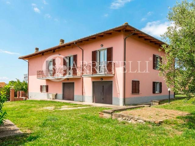 Villa Indipendente in vendita a Tuoro Sul Trasimeno, Umbria
