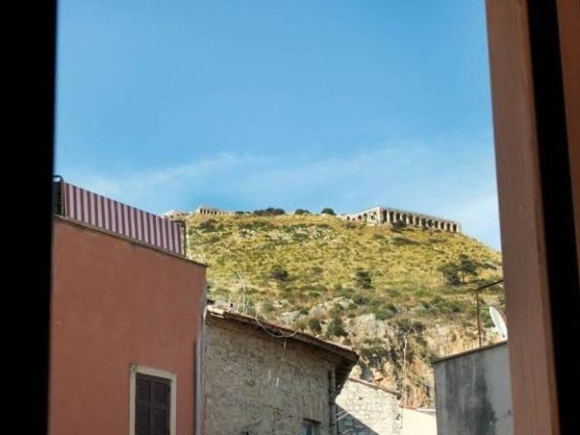 Villa Indipendente in vendita a Terracina, Lazio
