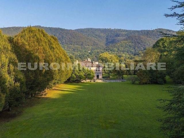 Villa Indipendente in vendita a Zona Nord, Brescia