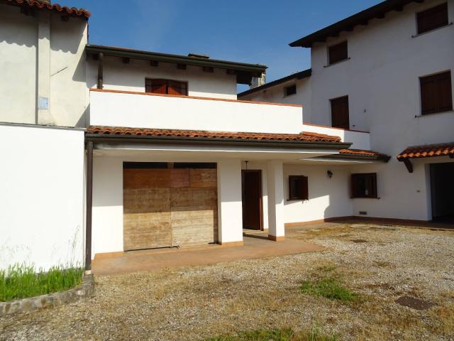 Villa Indipendente in vendita a Porpetto, Friuli-Venezia Giulia