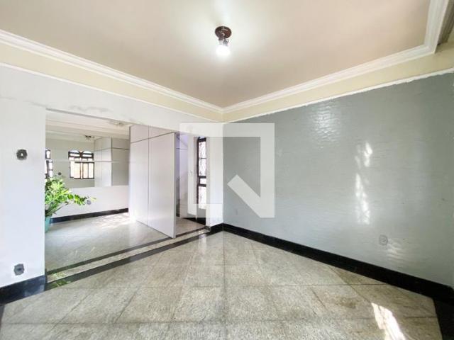 Casa aluguel em Região Geográfica Imediata de Belo Horizonte, Região Metropolitana de Belo Horizonte