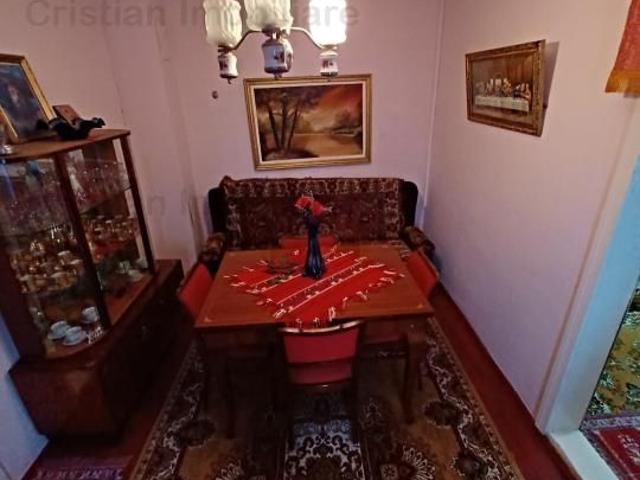 Casă vânzări