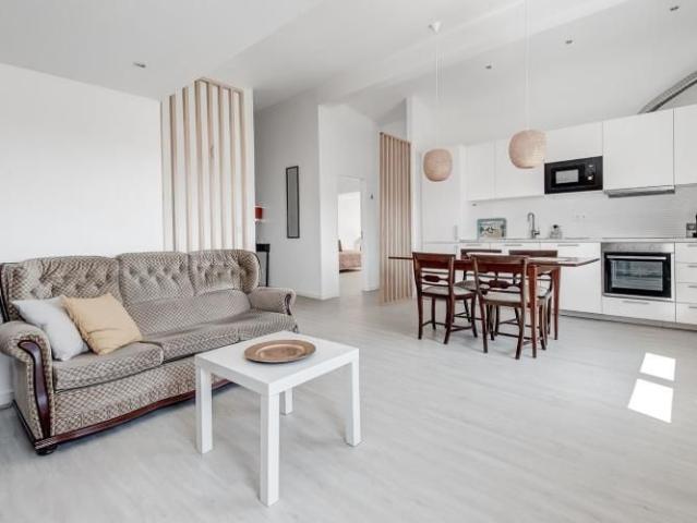Quarto alugar em Ginjal, Almada