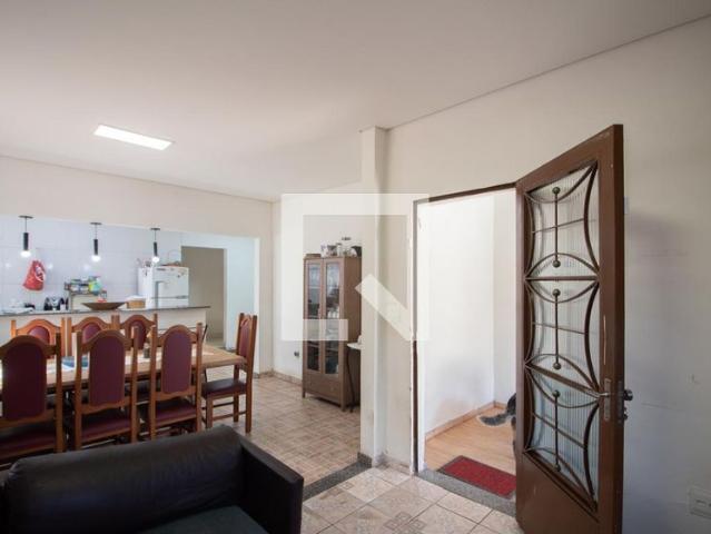 Casa venda em Álvaro Camargos, Belo Horizonte