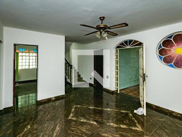 Casa aluguel em Região Geográfica Imediata de Belo Horizonte, Região Metropolitana de Belo Horizonte