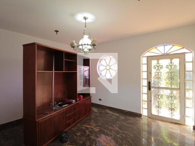 Casa aluguel em Região Geográfica Imediata de Belo Horizonte, Região Metropolitana de Belo Horizonte