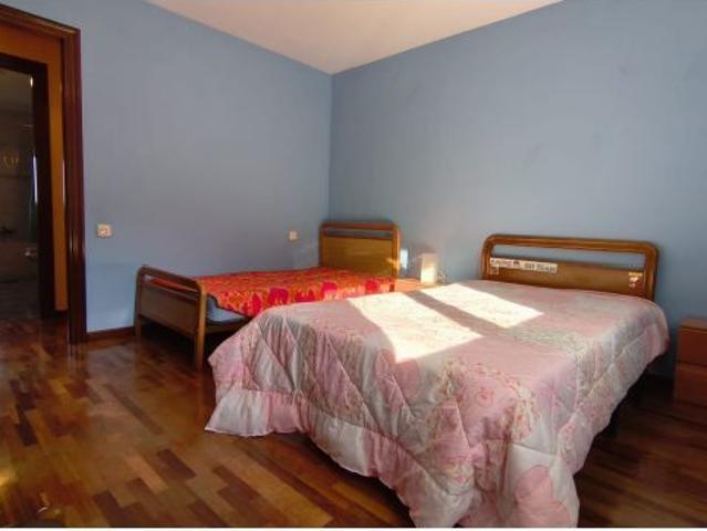 Casa en venta en La Robellada, Gijón