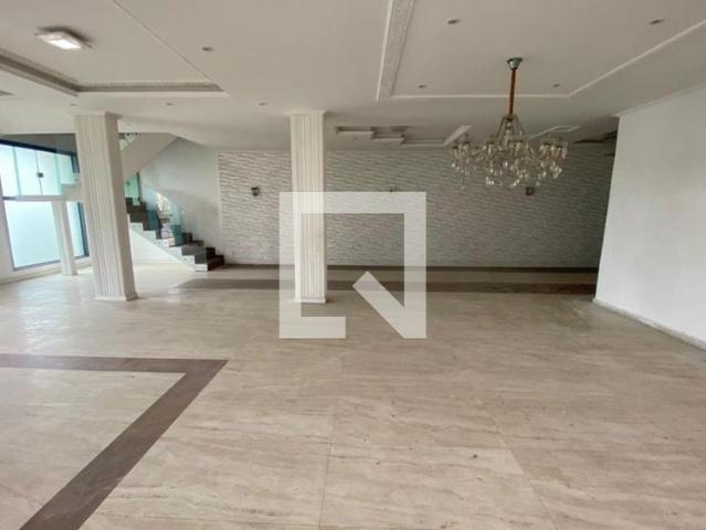 Casa aluguel em Região Geográfica Imediata do Rio de Janeiro, Região Metropolitana do Rio de Janeiro