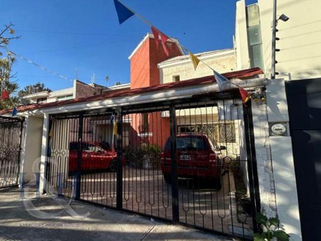 Casa Dúplex en Venta en Jardines Vallarta – Ubicación Premium