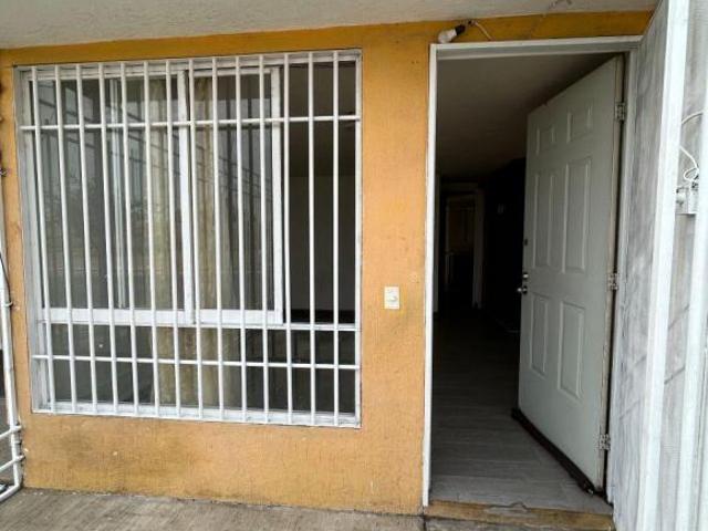Casa Duplex en Venta, Parques del Palmar, San Pedro Tlaquepaque | RCV 2315