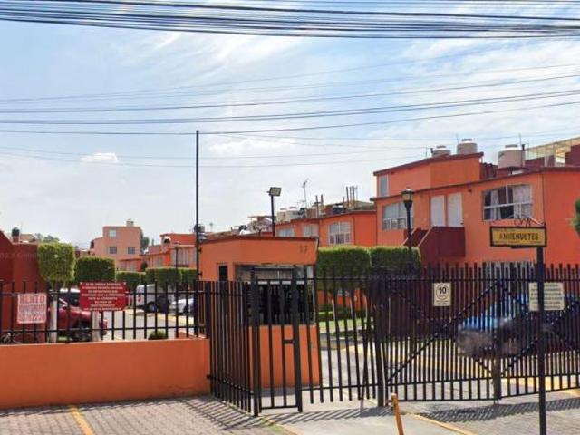 Casa Duplex en venta Paseo de los Ahuehuetes 17 Valle del Tenayo Recuperación Bancaria
