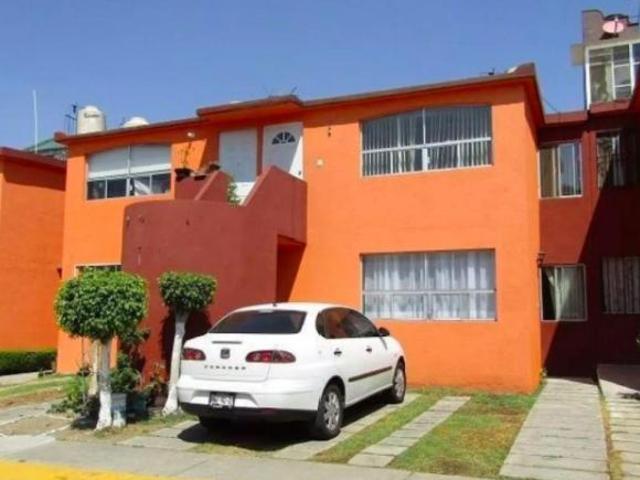 Casa Duplex en venta Paseo de los Ahuehuetes 17 Valle del Tenayo Recuperación Bancaria