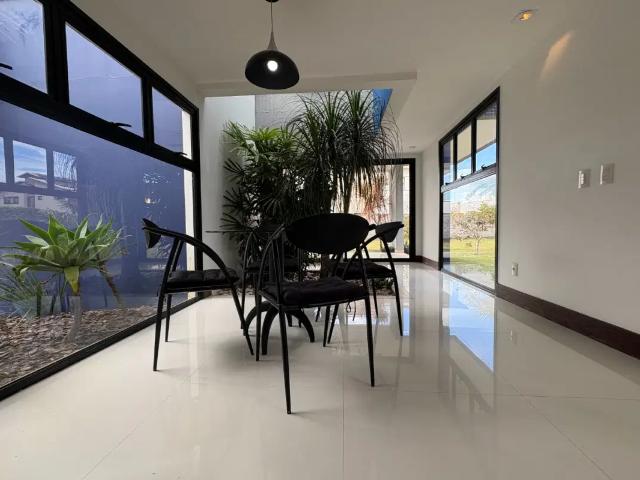 Casa aluguel em Região Geográfica Imediata de Vitória, Região Metropolitana da Grande Vitória