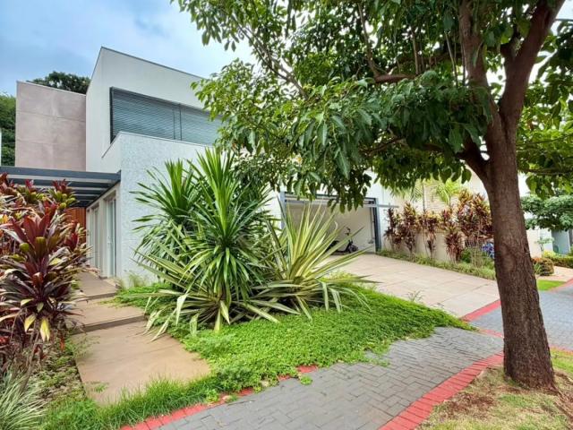 Casa aluguel em Região Geográfica Imediata de Maringá, Maringá