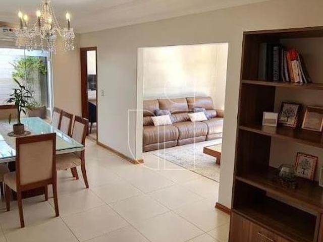 Casa venda em Região Imediata de Marília, Marília