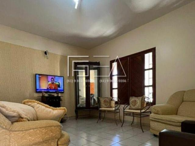 Casa venda em Região Geográfica Imediata de Águas Lindas de Goiás, Região Integrada de Desenvolvimento do Distrito Federal e Entorno