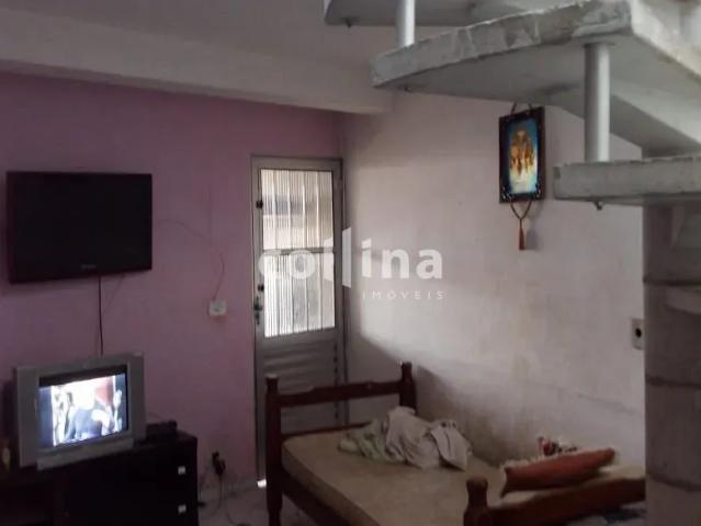 Casa venda em Jardim Sandra Regina, Carapicuíba