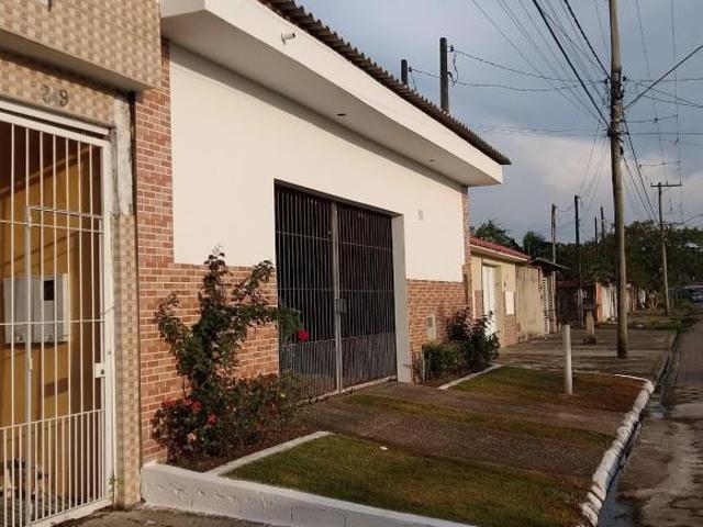 Casa venda em Região Imediata de Santos, Região Metropolitana da Baixada Santista