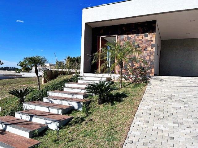 Casa aluguel em Nova Crixás, Região Geográfica Intermediária de Goiânia