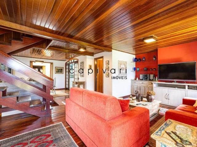 Casa venda em Região Imediata de Taubaté-Pindamonhangaba, Região Metropolitana do Vale do Paraíba e Litoral Norte
