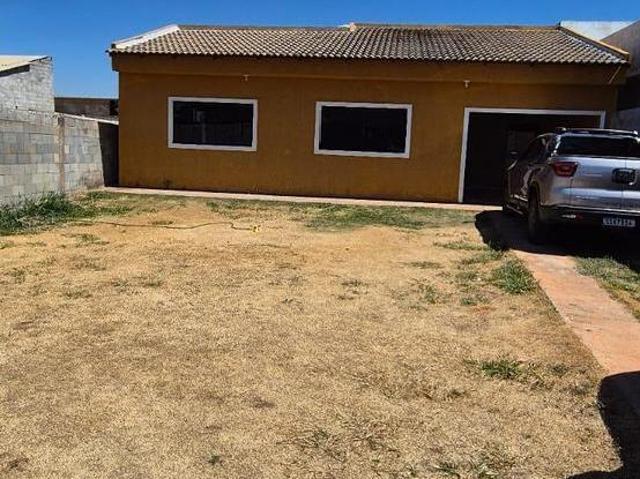 Casa venda em Região Geográfica Imediata do Distrito Federal, Região Integrada de Desenvolvimento do Distrito Federal e Entorno