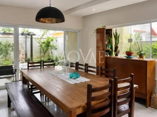 Casa venda em Região Imediata de São José dos Campos, Região Metropolitana do Vale do Paraíba e Litoral Norte