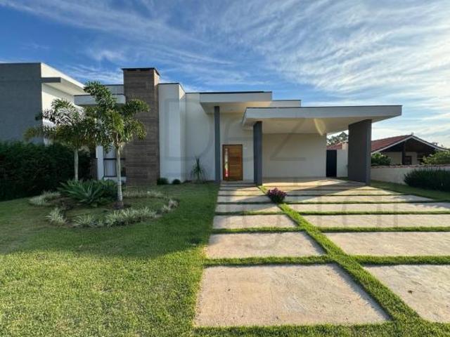 Casa venda em Quadra