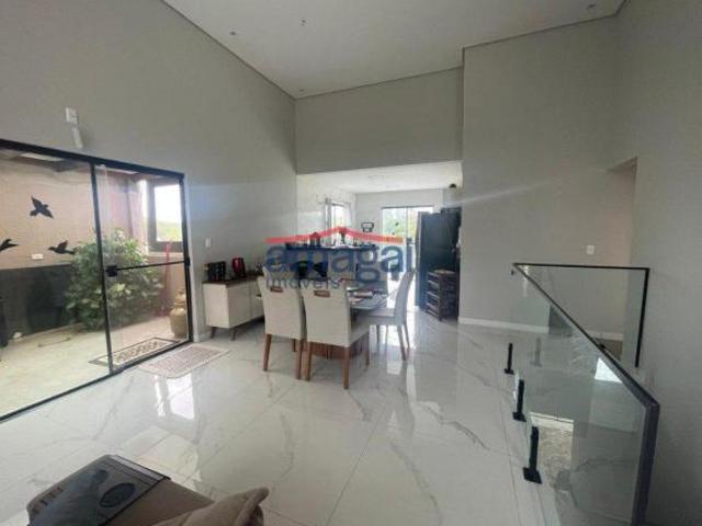 Casa venda em Região Imediata de São José dos Campos, Região Metropolitana do Vale do Paraíba e Litoral Norte