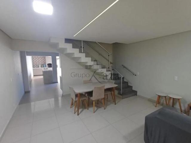 Casa venda em Região Imediata de São José dos Campos, Região Metropolitana do Vale do Paraíba e Litoral Norte