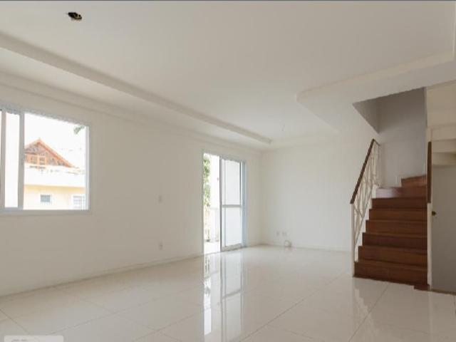 Casa aluguel em Região Geográfica Imediata do Rio de Janeiro, Região Metropolitana do Rio de Janeiro