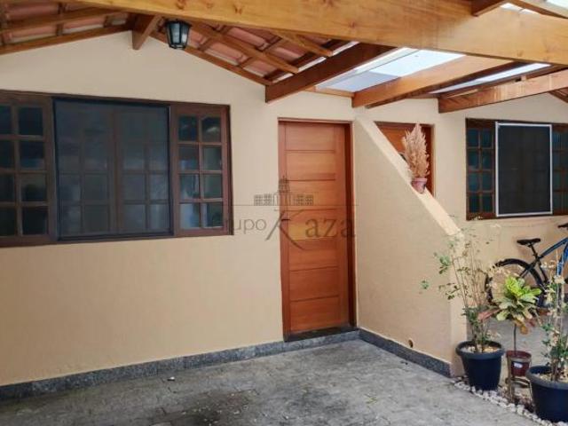 Casa venda em Jardim Siesta, Jacareí