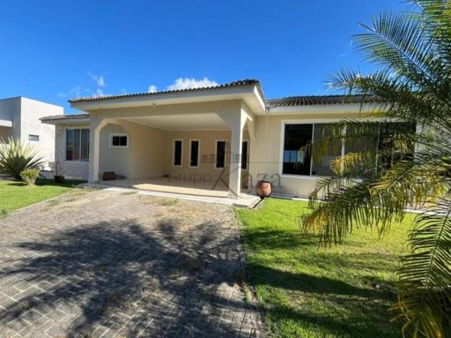Casa venda em Região Imediata de São José dos Campos, Região Metropolitana do Vale do Paraíba e Litoral Norte