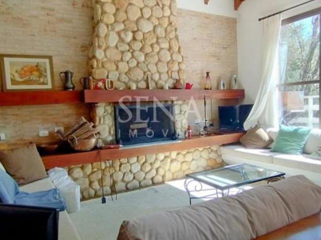 Casa venda em Região Imediata de Taubaté-Pindamonhangaba, Região Metropolitana do Vale do Paraíba e Litoral Norte
