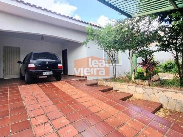 Casa venda em Região Imediata de Marília, Marília