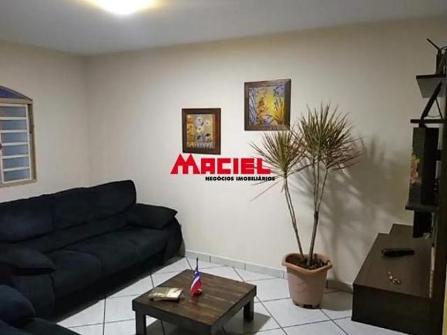 Casa venda em Região Imediata de Guaratinguetá, Região Metropolitana do Vale do Paraíba e Litoral Norte