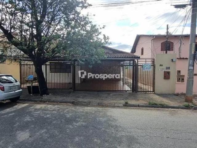 Casa venda em Nova Suiça, Goiânia
