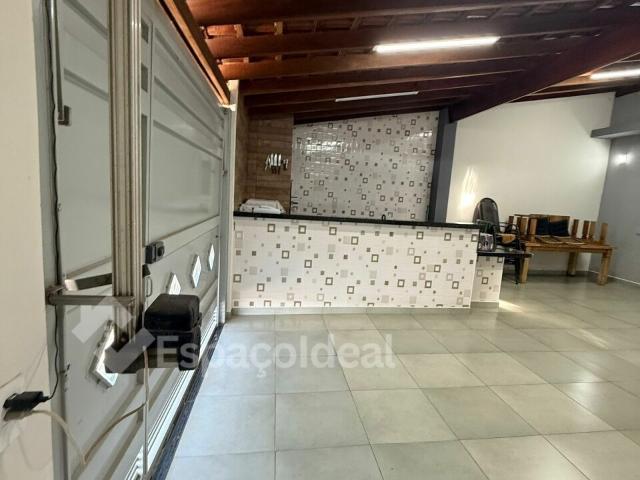 Casa venda em Agudos