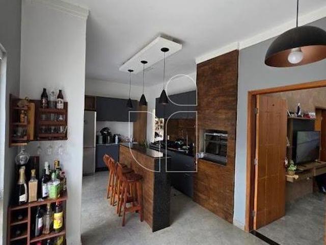 Casa venda em Região Imediata de Marília, Marília