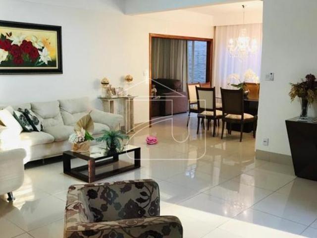 Casa venda em Região Imediata de Marília, Marília