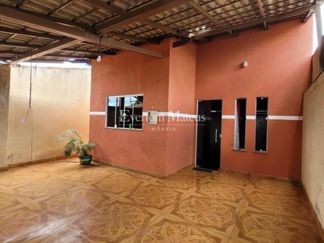 Casa venda em Região Geográfica Imediata de Águas Lindas de Goiás, Região Integrada de Desenvolvimento do Distrito Federal e Entorno