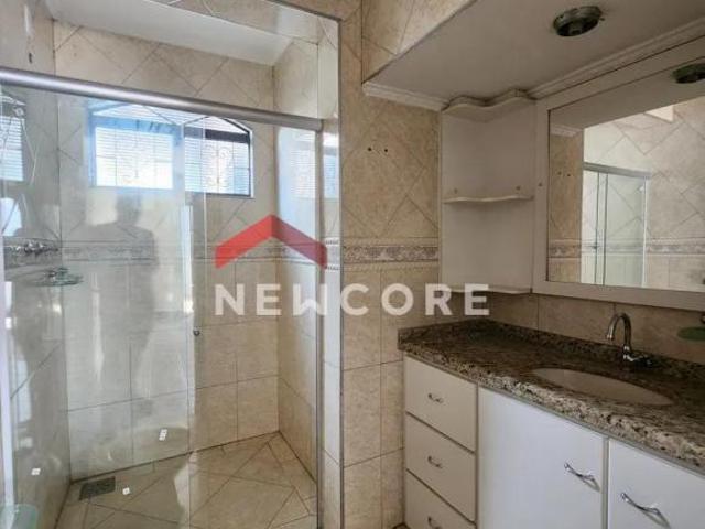 Casa venda em Região Imediata de Bauru, Bauru