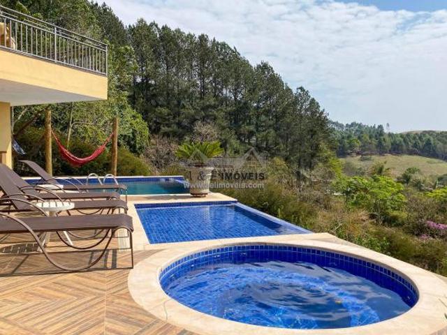 Casa venda em Região Imediata de Taubaté-Pindamonhangaba, Região Metropolitana do Vale do Paraíba e Litoral Norte