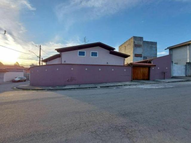 Casa venda em Região Imediata de Taubaté-Pindamonhangaba, Região Metropolitana do Vale do Paraíba e Litoral Norte